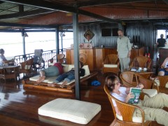The luxury of the Vat Phou river cruise