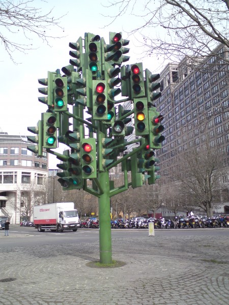 Traffic light tree, Canary Wharf