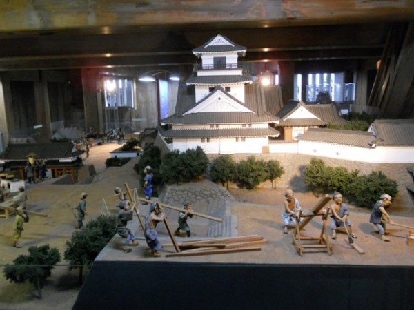Models inside Kochi Castle